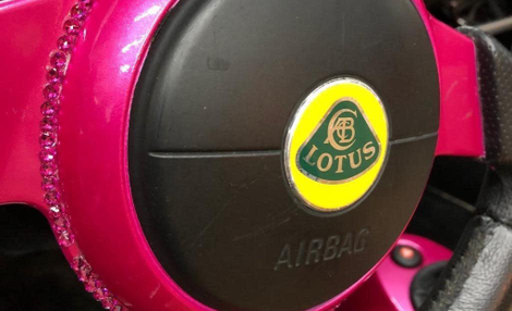 Illustration for article titled May I Please Direct Your Attention Toward This Pink Lotus Elise For Sale